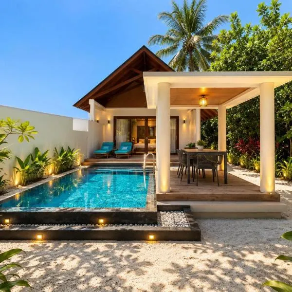 Furaveri Maldives - COMPLIMENTARY ROUND-TRIP SEAPLANE TRANSFER FOR TWO FOR A MINIMUM OF 5 NIGHTS OR MORE FOR STAYS 1ST MAY 2026 TO 23RD DECEMBER 2026, hotel em Raa Atoll
