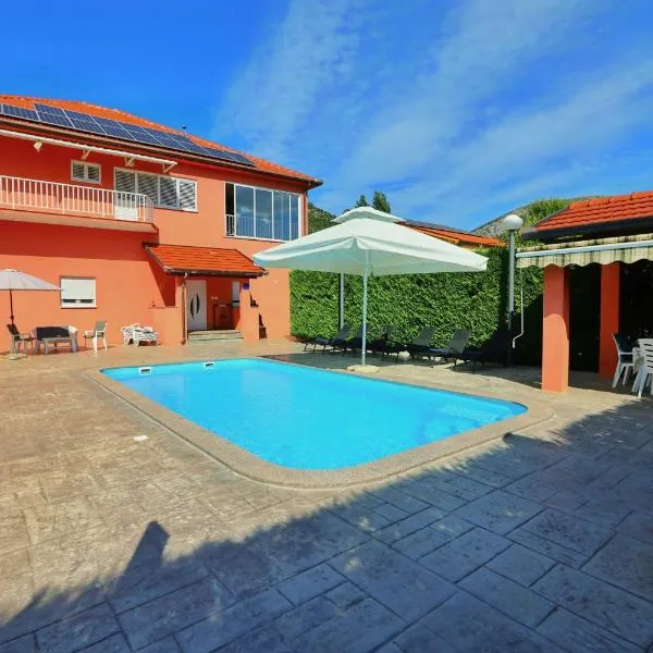 Holiday Home Amaya, hotel di Vrgorac