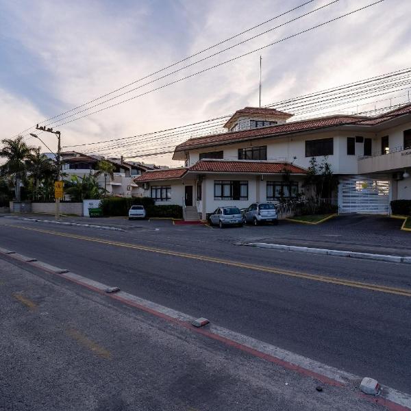 Casa em condomínio clube para ate 8 pessoas