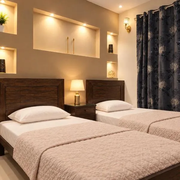 Pine Stay Premium 3 Bedroom Furnished Family Home, Hotel in Lahore