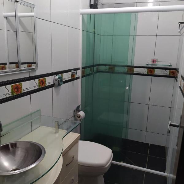 Casa 2 pisos com 4 quartos e com estacionamento!! - Foto 3