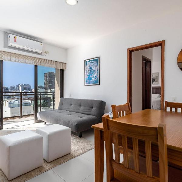 (902-A) Apartamento com Suíte e Vista Mar Leblon