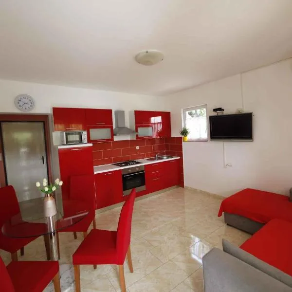 Apartments in Lopar - Insel Rab 34120, viešbutis mieste Lopar