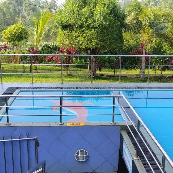 River Top Holiday Resort، فندق في Bandaragama