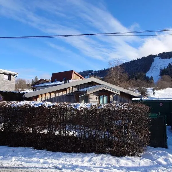 Les pagotins de Garance, Chalet Jura 39, avec sauna panoramique, Meublé classé 4 étoiles, Hotel in Métabief
