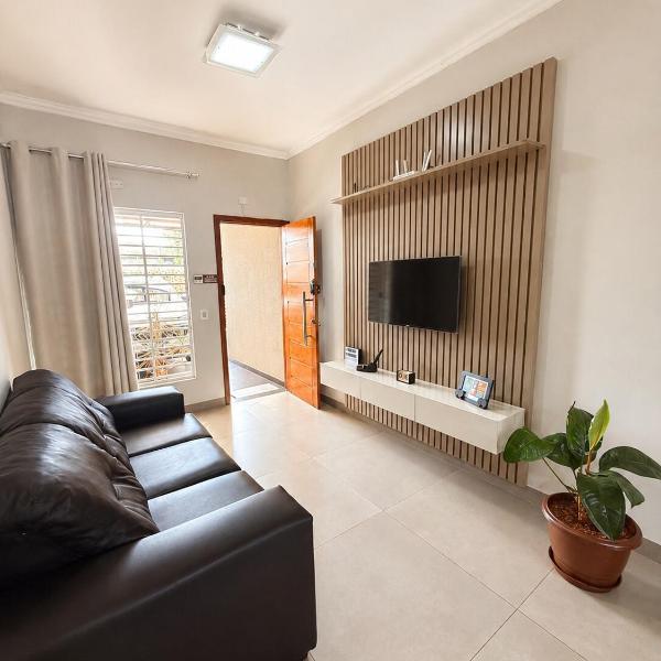 Casa completa 5 min do Paraguai, 15 min do Centro