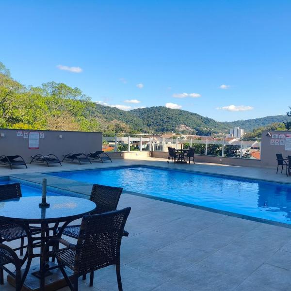 Apto1702 Apto amplo com piscina, 2 vagas, 2 dorm, mercado - Foto 4