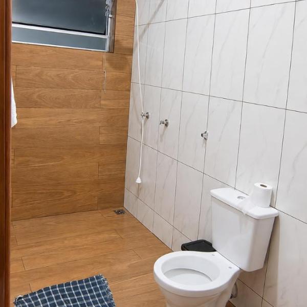 Casa totalmente equipada com área de churrasco e garagem - Foto 4