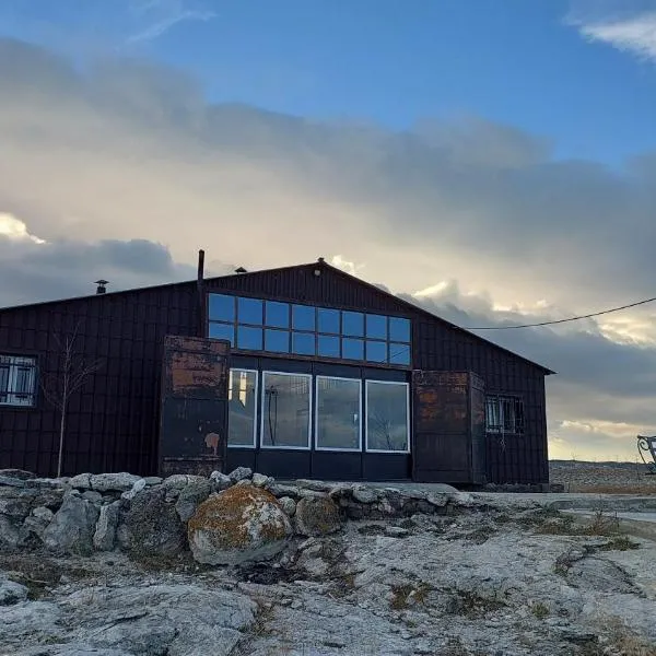 Sevan - Tsovazard Beach House, hotel u gradu Tsovazard
