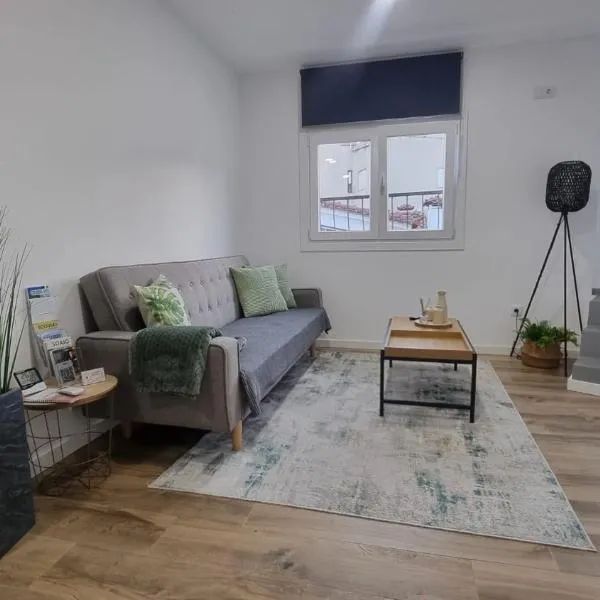 Apartamentos Porta do Vez Centro Histórico Moderno، فندق في اركوس دي فالديفيز