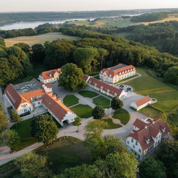 Bramslevgaard, hotel i Hobro