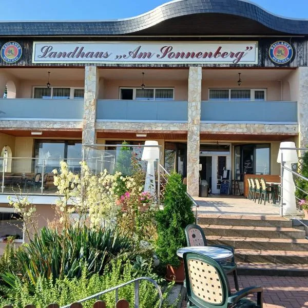 Landhaus "Am Sonnenberg" โรงแรมในDiekholzen
