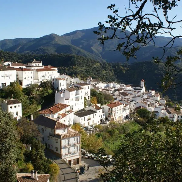 Apartamentos Rurales Jardines del Visir, hotel in Benalauría