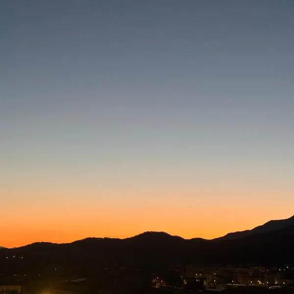 산트 호안 데 레스 아바데세스에 위치한 호텔 Àtic Mirador del Taga