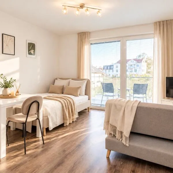 ALURE RESIDENCES 14 & 24h self check-in, private parking in front of the apartment building included, new building, CITY CENTER, hotel u gradu Banska Bistrica