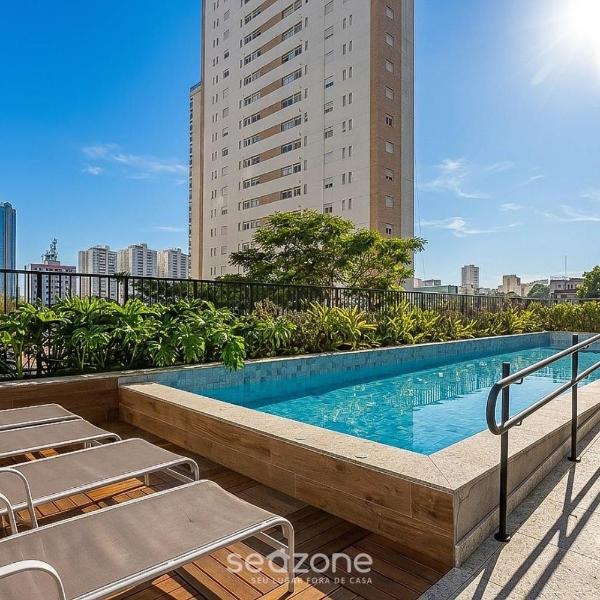 Studio em Cond. c/ Piscina e Vista Cid. SBU0404
