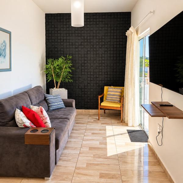 Casa em Florianópolis no bairro de Canasvieiras com sacada e churrasqueira!