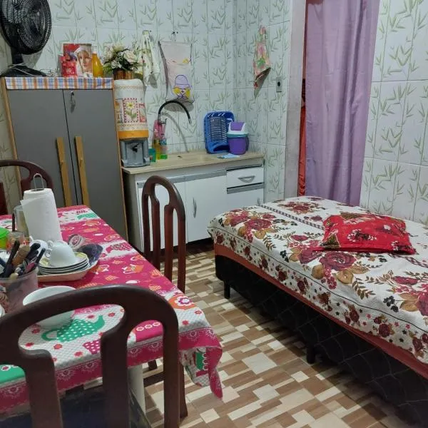 아파레시다에 위치한 호텔 casa de temporada em Aparecida para quatro pessoas próximo ao santuário nacional