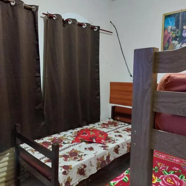 Casa temporada para 5 pessoas próximo santuario nacional, hotel in Aparecida