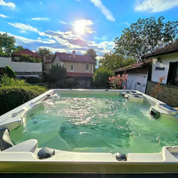 Chamurkov Guest House, Hotel in Weliko Tarnowo