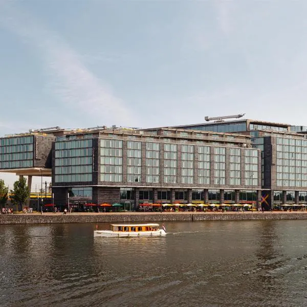 ダブルツリー　バイ　ヒルトン　アムステルダム　セントラル　ステーション（DoubleTree by Hilton Amsterdam Centraal Station）、アムステルダムのホテル