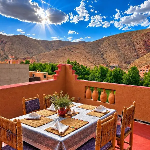 Auberge la belle vue dades, hotel u gradu Akhendachou nʼAït Ouffi