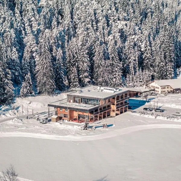 Boutique Hotel LechZeit, hotel di Elmen