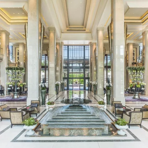 Siam Kempinski Hotel Bangkok, hotel din Bangkok