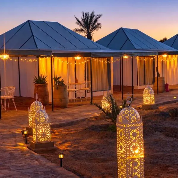 Sunny Luxury Camp, hotel i Merzouga