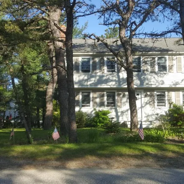 Pine & Harbor Homestay - Near Cape Cod & Plymouth, hotel u gradu Wareham