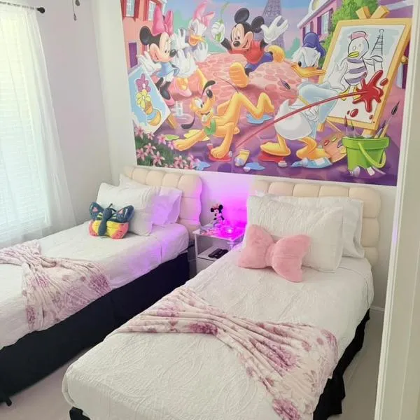 Condo in a gated pool resort near Walt Disney World 3B 2BR – hotel w mieście Kissimmee