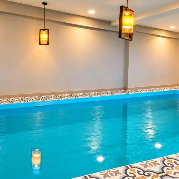 Vista Bliss 3BHK Villa With Private Pool، فندق في إيغاتبوري
