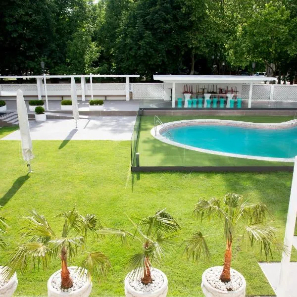 Hotel Tres Reyes Pamplona, hotel en Pamplona