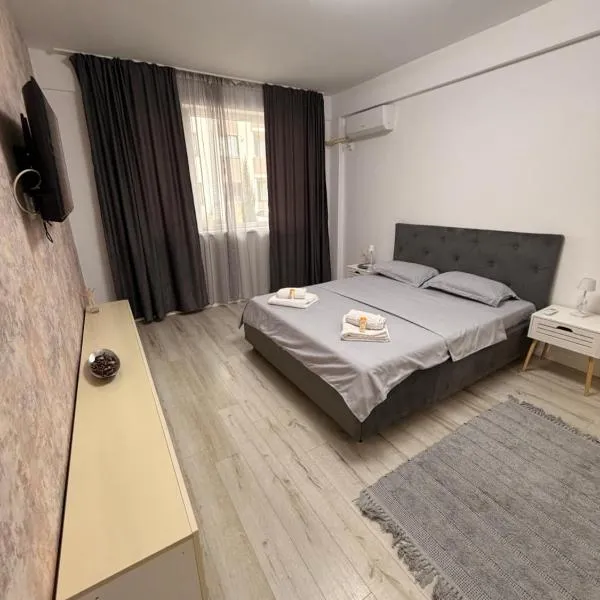 Happy Studio 2, hótel í Craiova