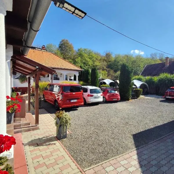 Harmony Vendégház Egerszalók, hótel í Egerszalók