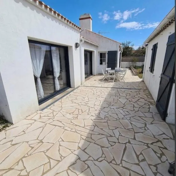 Sur les dunes: La Guérinière şehrinde bir otel