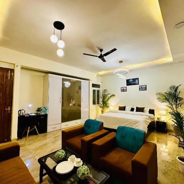 Hotel Oxygen Inn-Couple Friendly-Near Sector 18 Metro, hotell i Noida