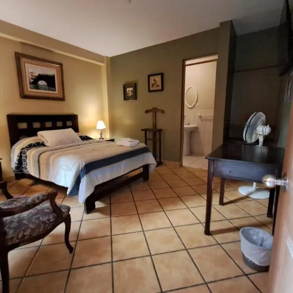 Hostal Tambo Colorado, готель у місті Піско