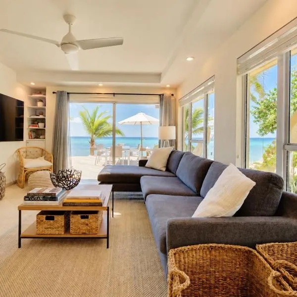 Incredible Beach Front Villa!, מלון בג'ורג' טאון