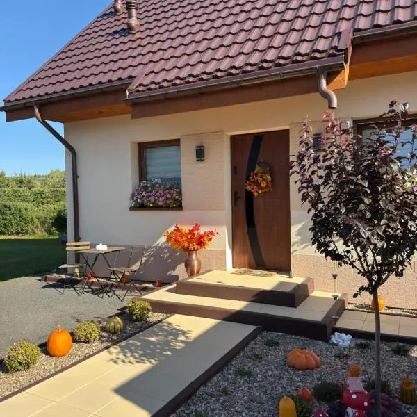 Kwiatowy Zakątek, hotel v mestu Chełmsko Śląskie