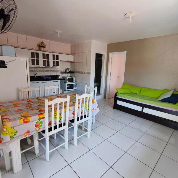 Casa no primeiro andar, com vista ao mar, centrinho - Foto 4