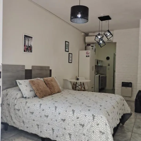 Moderno Estudio PB Céntrico - Entrada Autónoma, Equipado y Cerca de Todo, hotel v mestu Mendoza