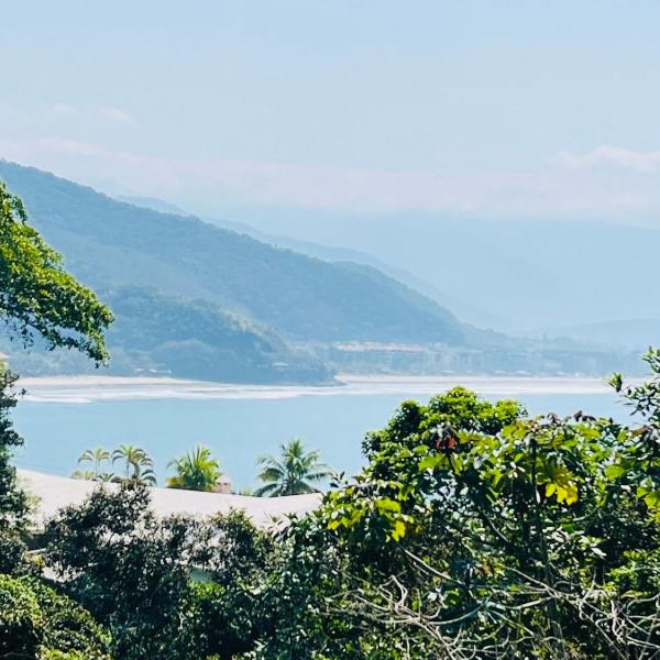 Casa com vista na praia das Toninhas Ubatuba