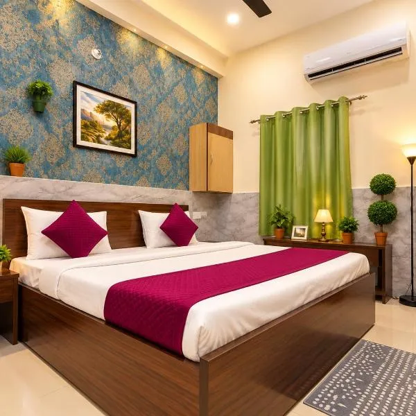 Viesnīca Hotel Grand RK Palace- Rukmani Vihar Best Location #Prem Mandir #Chaar Dhaam pilsētā Vrindavana