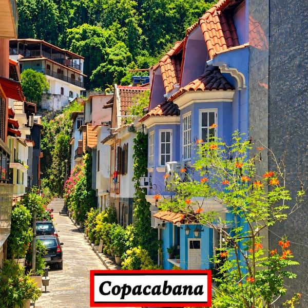 Hidden Village Near the Beach - Linda Casa de Vila Pertinho da Praia de Copacabana