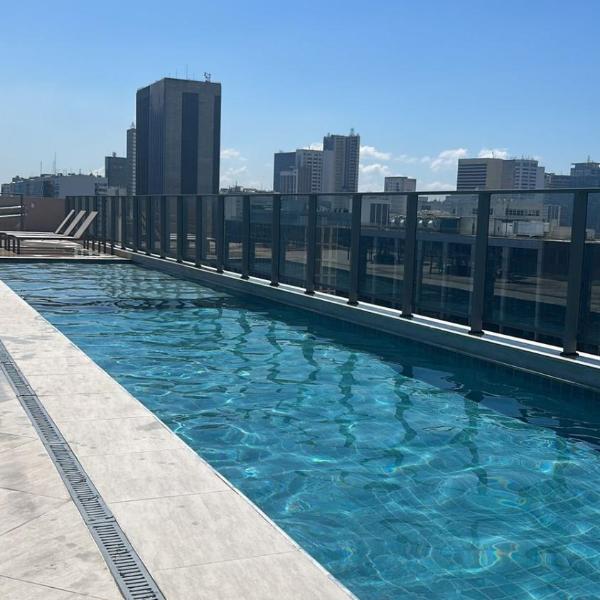 Conforto e praticidade no centro do Rio studio para quatro pessoas com piscina, academia e metrô na porta - Foto 4