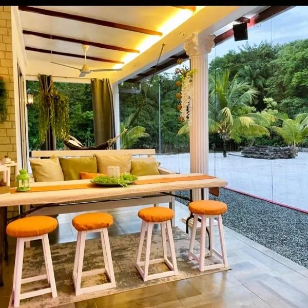 Sherra's Tropical Retreat, hotel en Watervliet