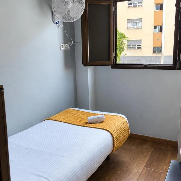 Casa Campillo, Habitaciones Individuales โรงแรมในเตลเด