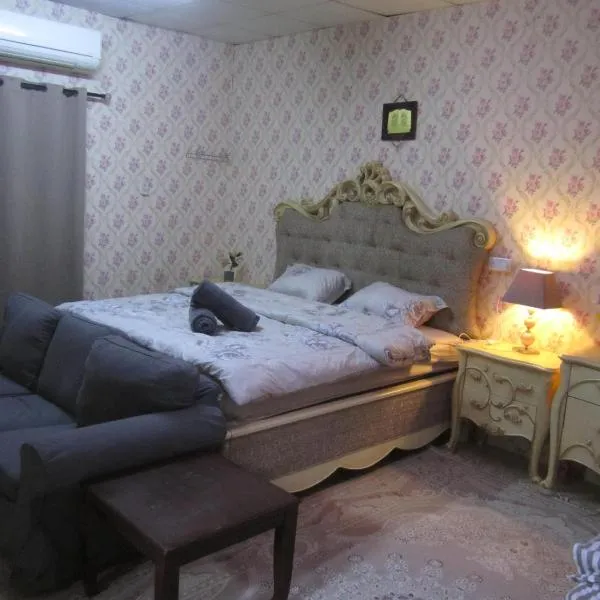 العين الهيلي مصباح بيت 11, hotel v destinaci Al Ajn