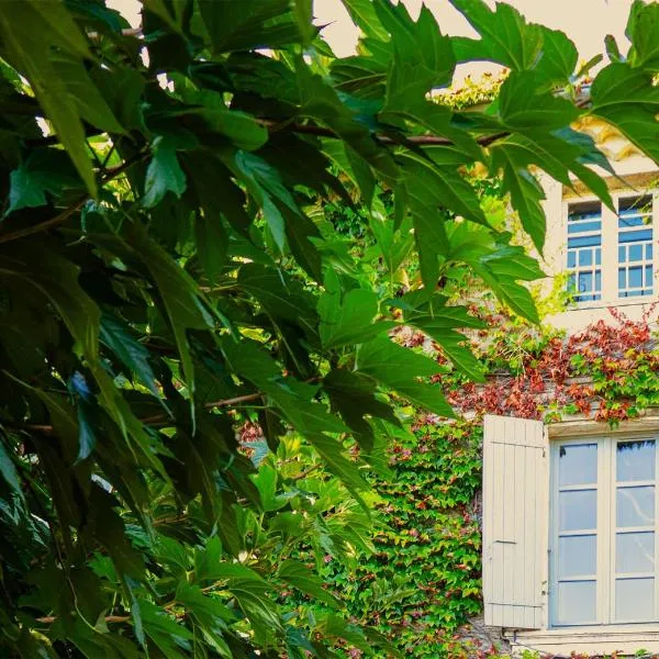 Casa 55 Chambres D'hôtes، فندق في Tulette